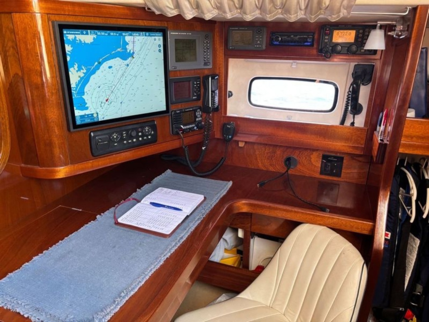 Slide: The Image of Used Sail Monohull for sale 2009 Amel 54 - AVENTURA - 5