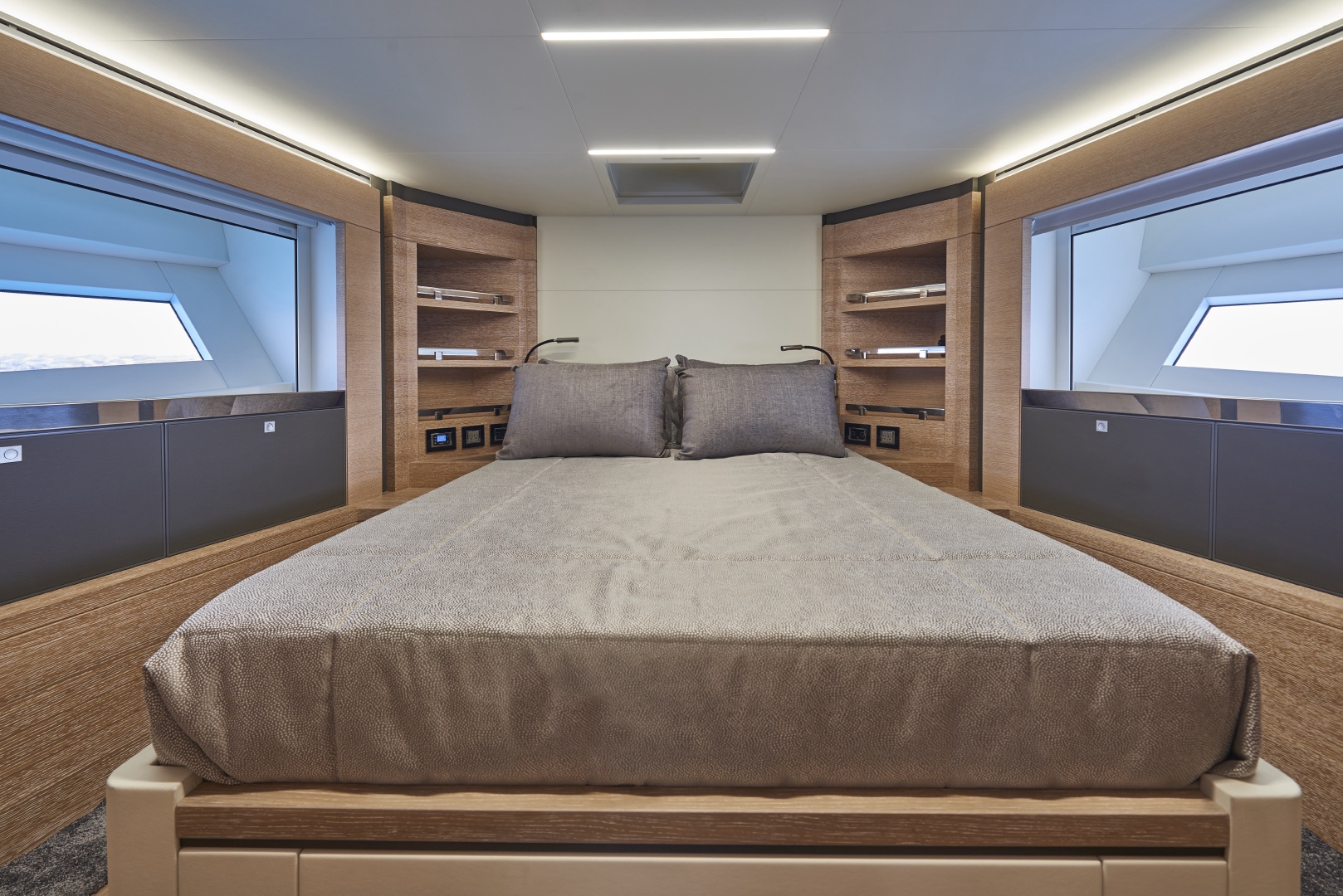 Slide: The Image of Astondoa 66 Flybridge 2021 - 1696852
