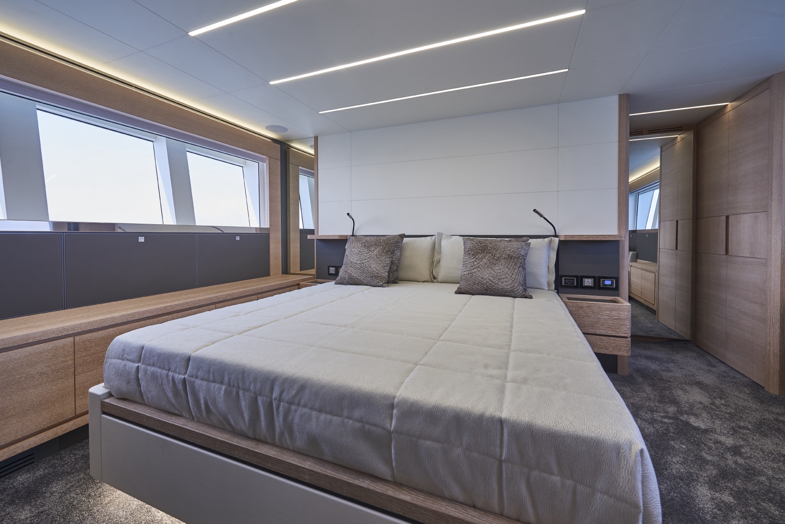 Slide: The Image of Astondoa 66 Flybridge 2021 - 1696853