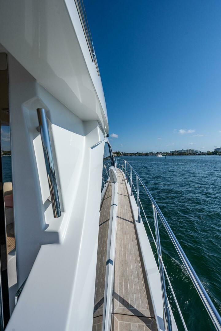 Slide: The Image of Azimut 55S 2014 - 5012009