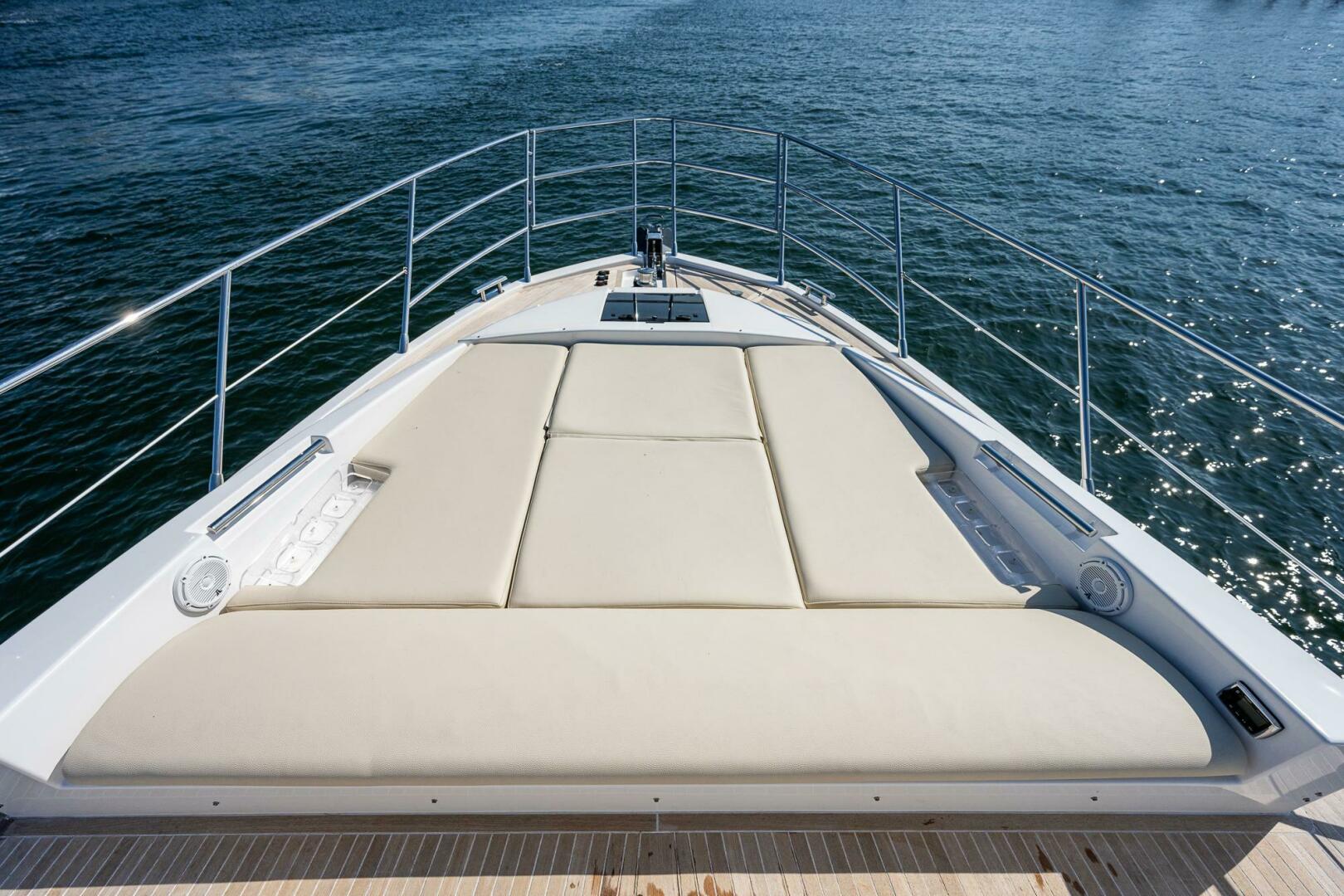 Slide: The Image of Azimut 55S 2014 - 5012014