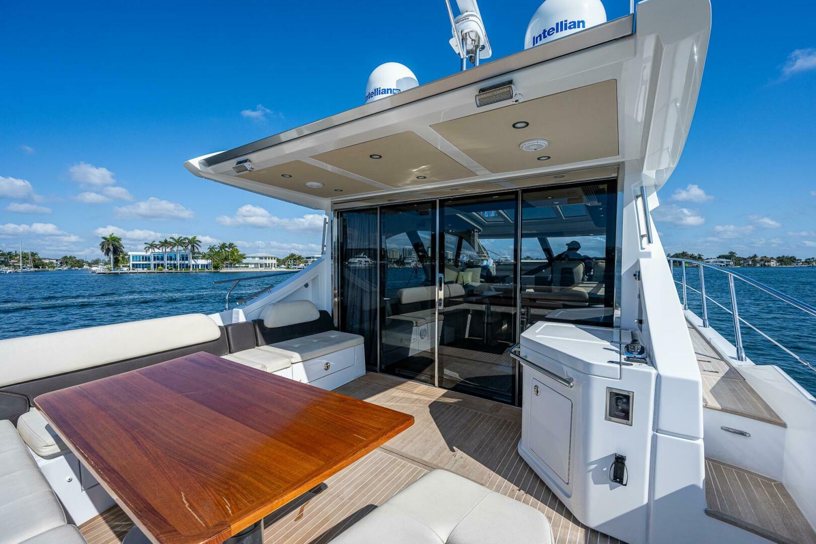 Slide: The Image of Azimut 55S 2014 - 5012018