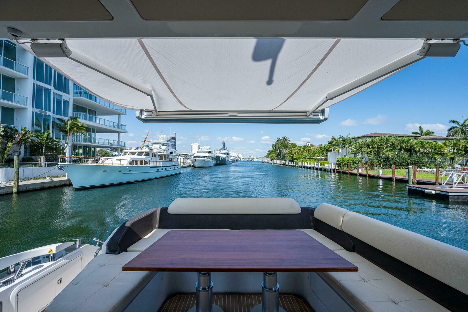 Slide: The Image of Azimut 55S 2014 - 5012021