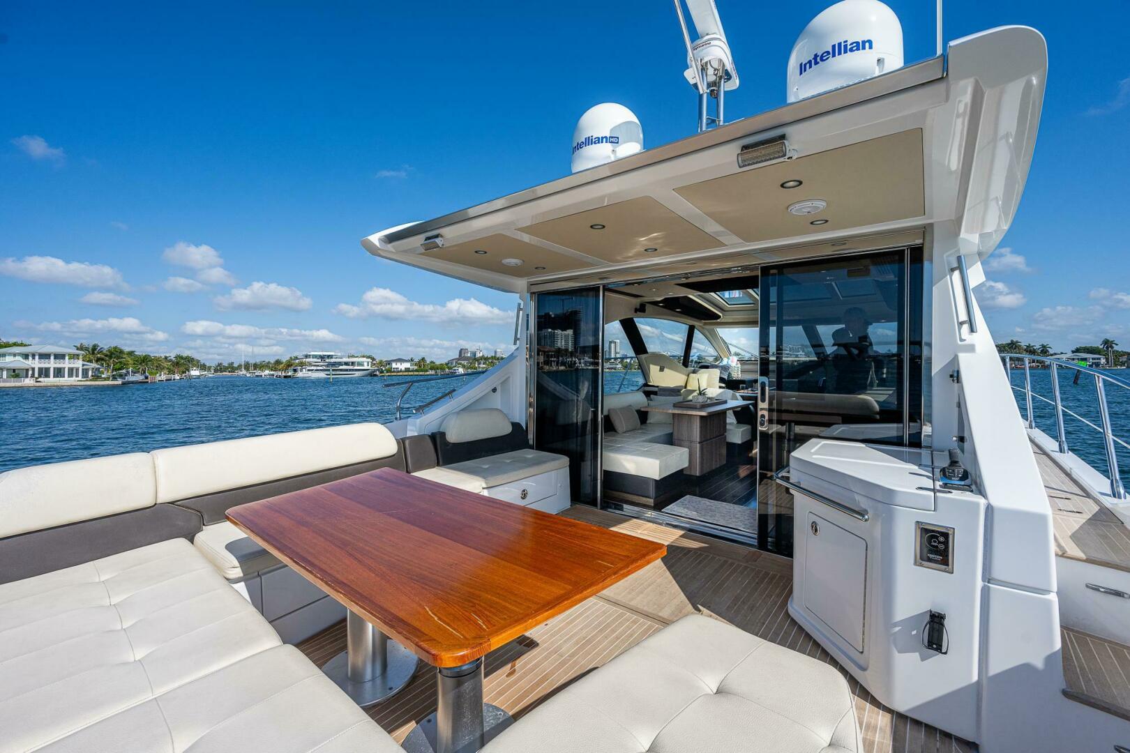 Slide: The Image of Azimut 55S 2014 - 5012022