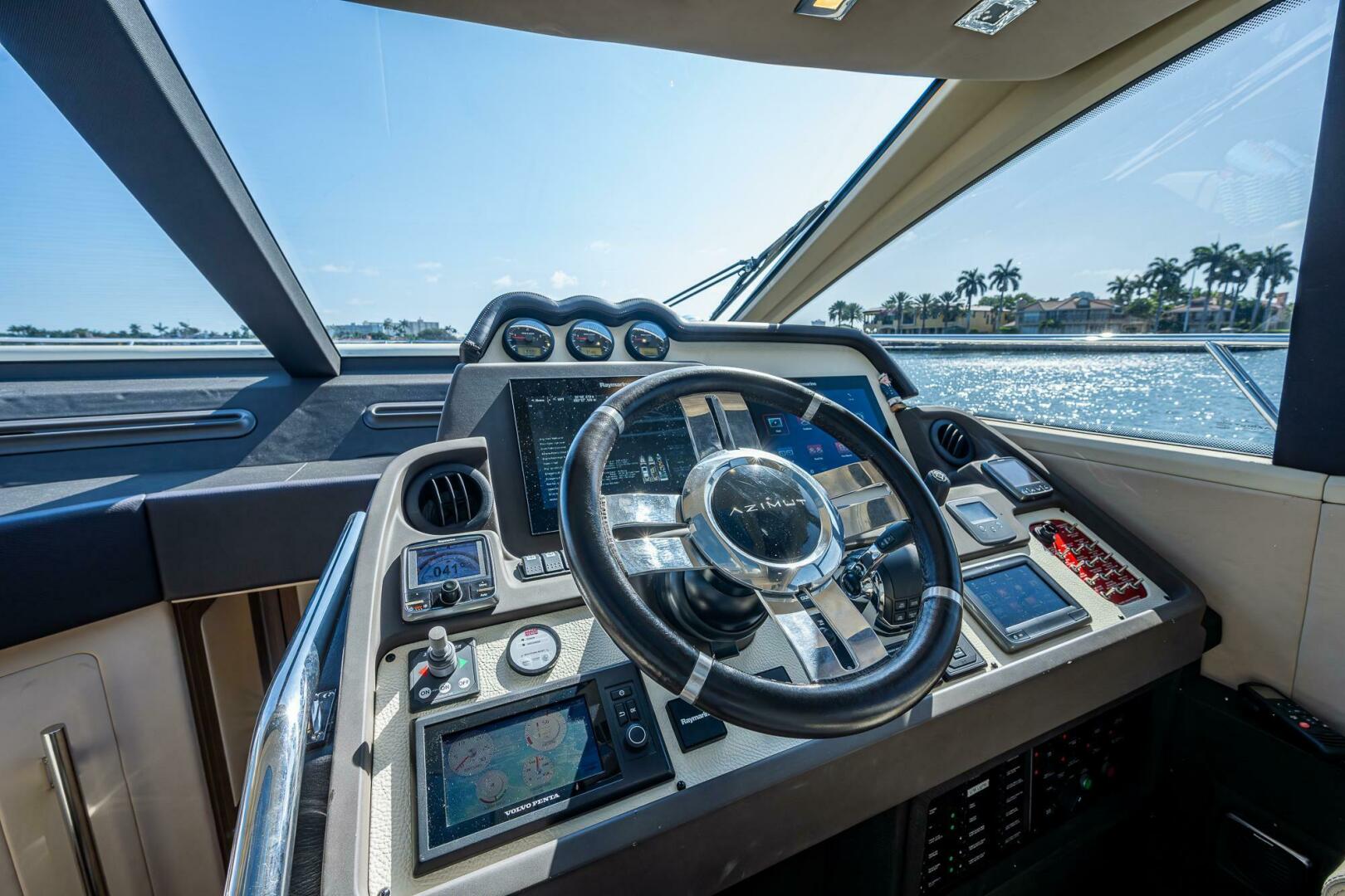 Slide: The Image of Azimut 55S 2014 - 5012029