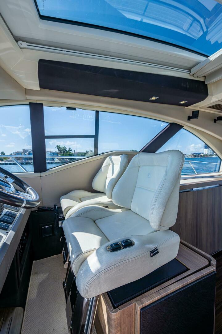 Slide: The Image of Azimut 55S 2014 - 5012034