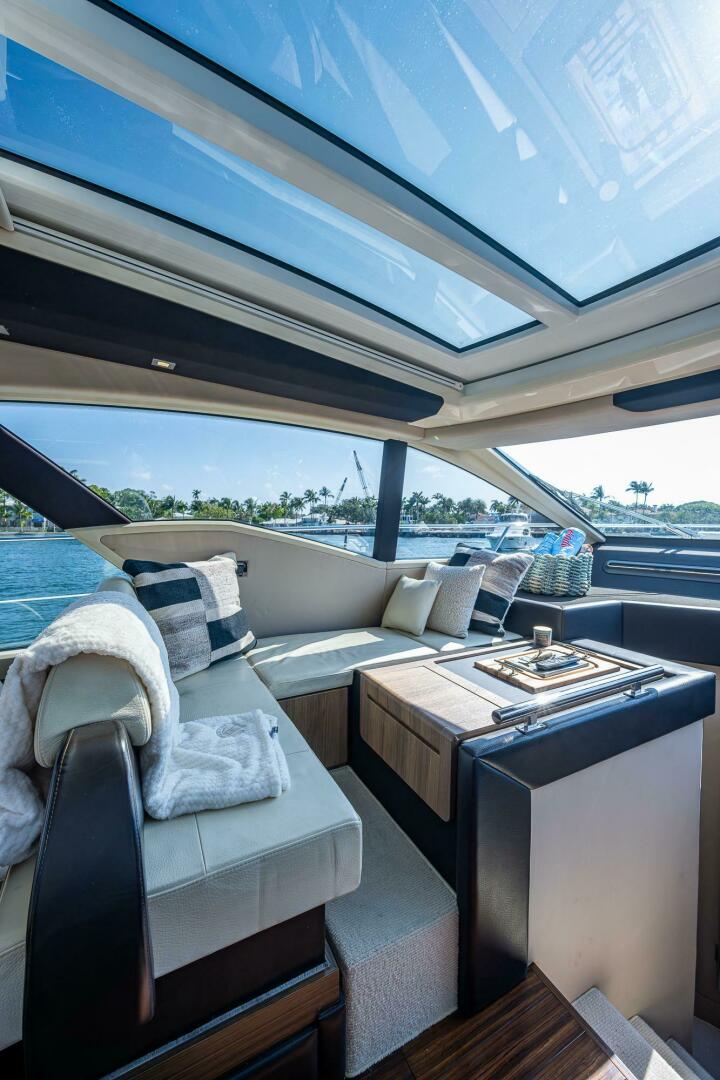 Slide: The Image of Azimut 55S 2014 - 5012037