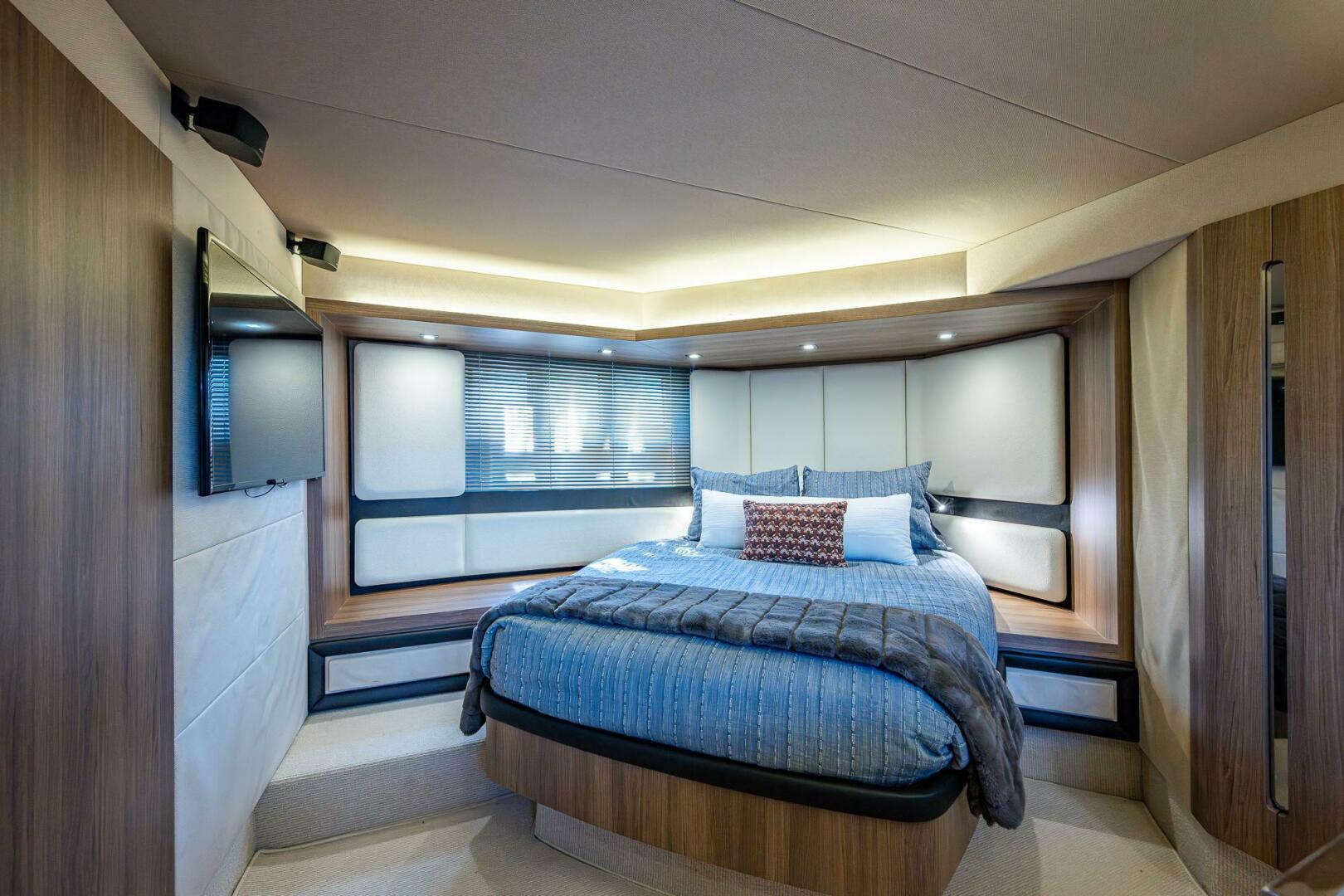 Slide: The Image of Azimut 55S 2014 - 5012039