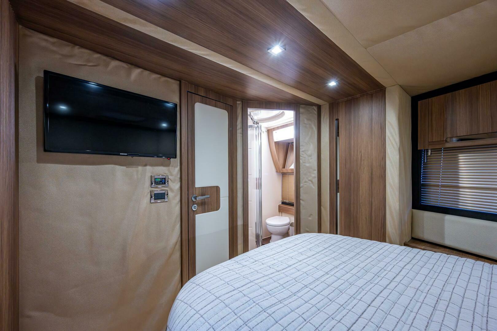 Slide: The Image of Azimut 55S 2014 - 5012053