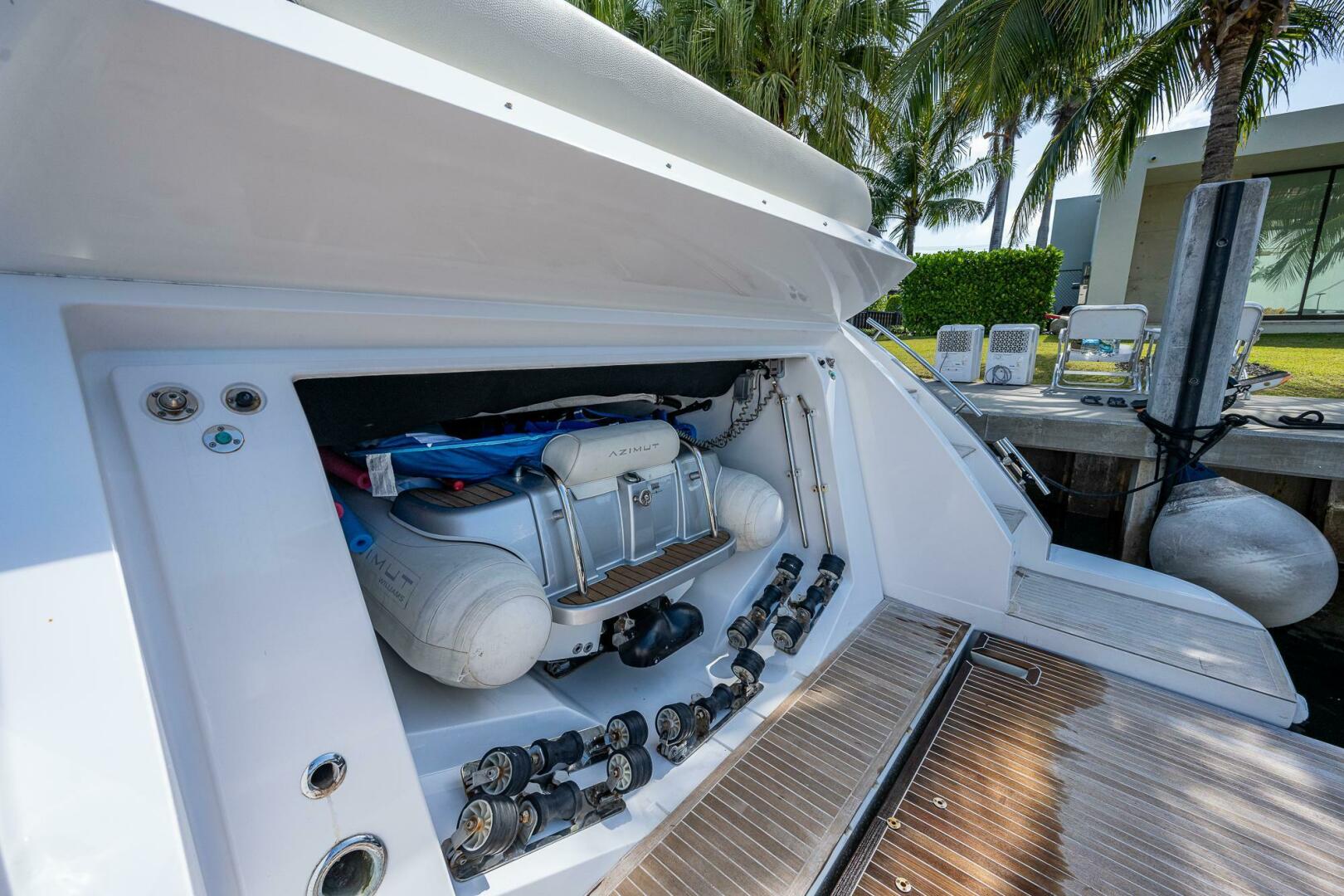 Slide: The Image of Azimut 55S 2014 - 5012064