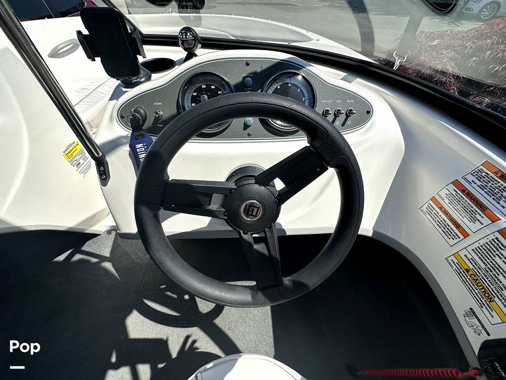 Slide: The Image of Bayliner 160 Bowrider 2021 - 12482340