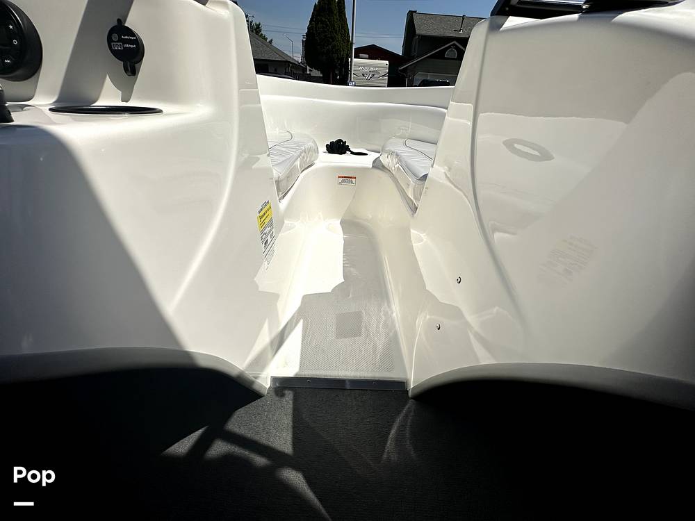 Slide: The Image of Bayliner 160 Bowrider 2021 - 12482348