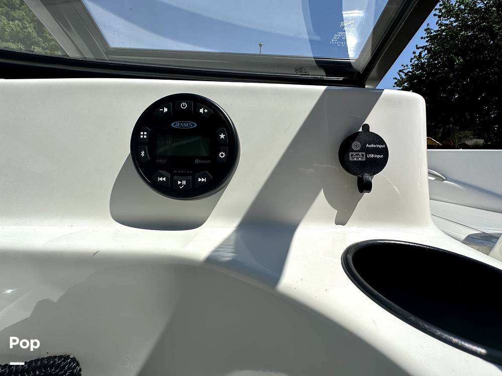 Slide: The Image of Bayliner 160 Bowrider 2021 - 12482358