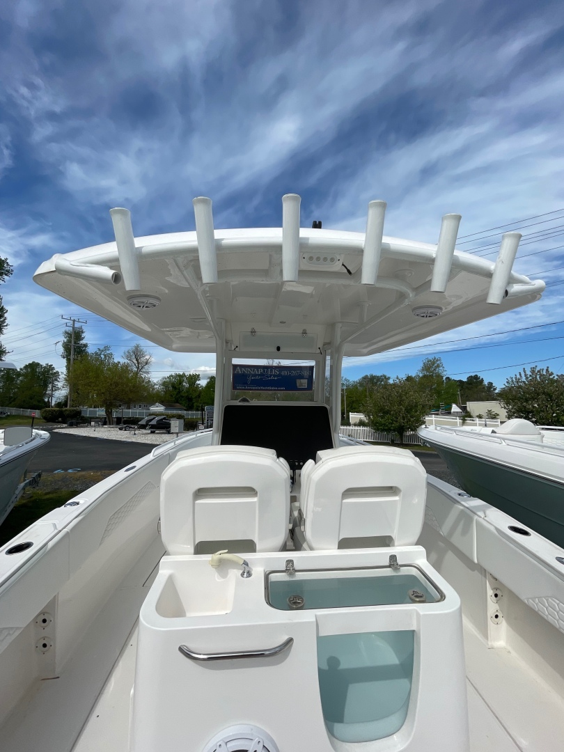 Slide: The Image of Used Power Center Console for sale 2022 Century 2400 CC - CENTURY 2400CC - 4895276