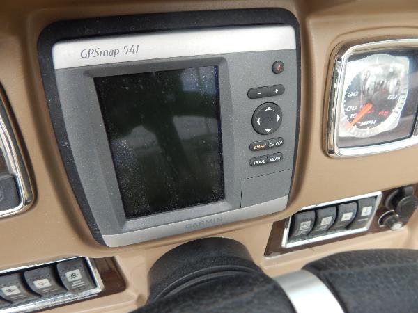 Slide: The Image of Garmin GPSmap 541 on 2013 Chaparral 225 SSi boat dashboard. - 36