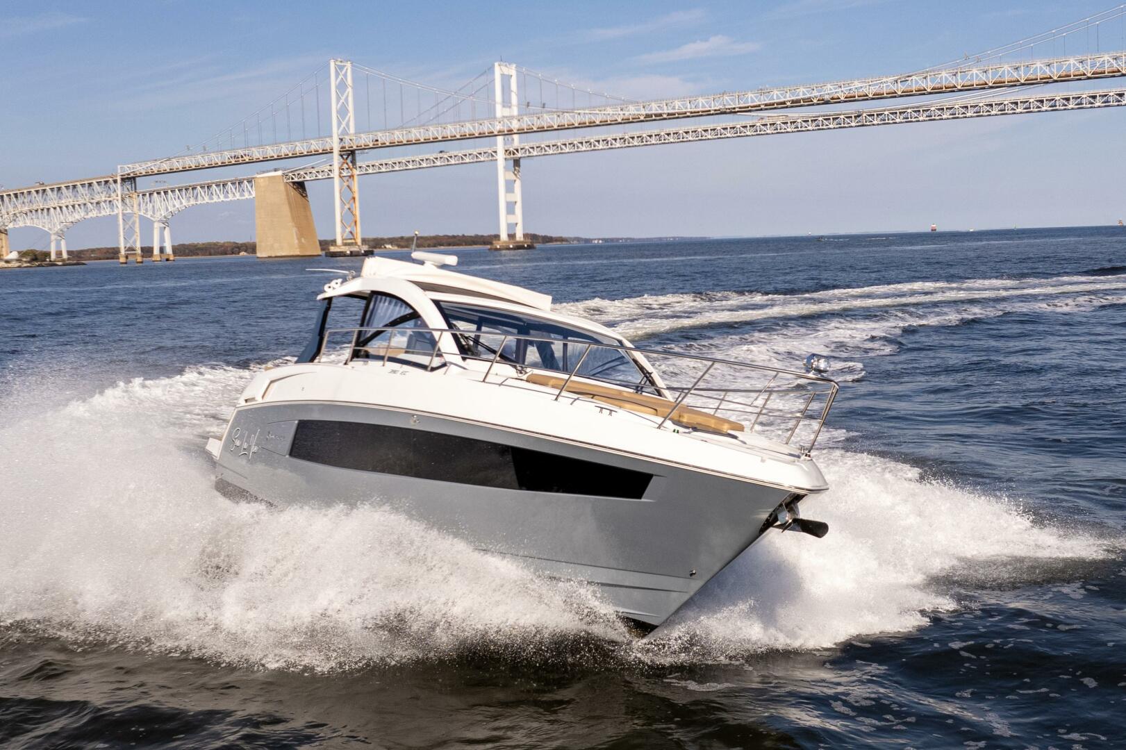 Slide: The Image of Cruisers Yachts 390 Express Coupe 2017 - 4792265