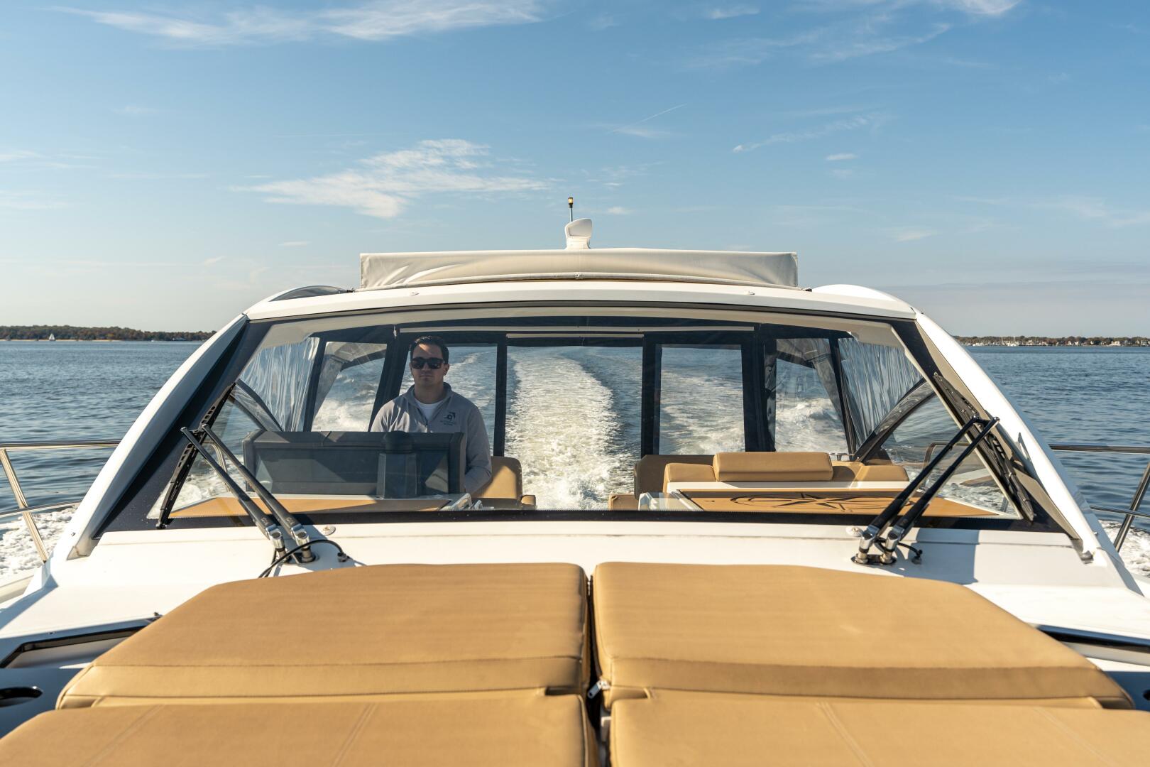 Slide: The Image of Cruisers Yachts 390 Express Coupe 2017 - 4792305