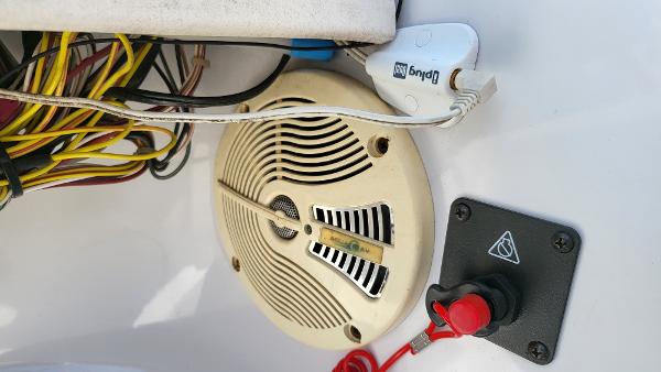 Slide: The Image of 1996 Four Winns 190 Horizon Bowrider wiring, speaker, and switch panel. - 13