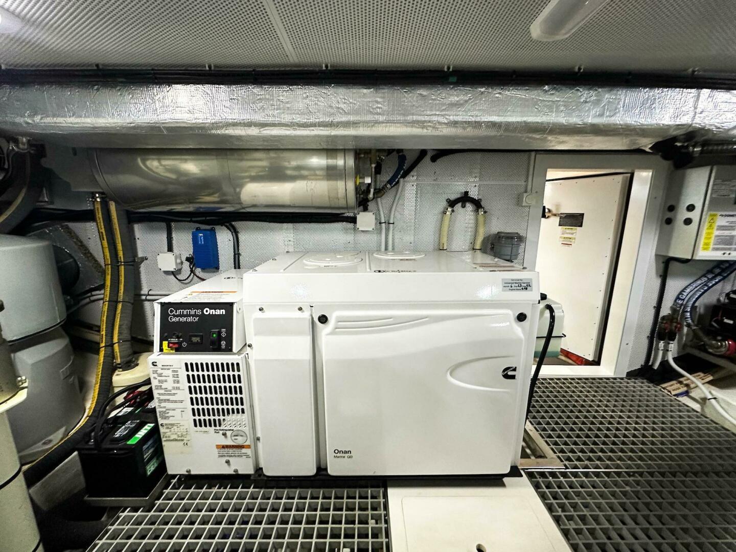 Slide: The Image of Galeon 560 Sky 2019 - 5001032