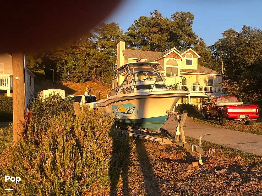 Slide: The Image of Grady-White 226 SeaFarer 1984 - 20