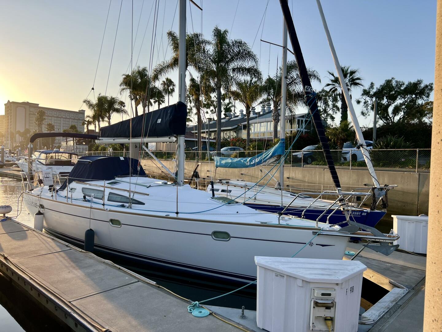 Slide: The Image of Jeanneau Sun Odyssey 35 2005 - 4635128