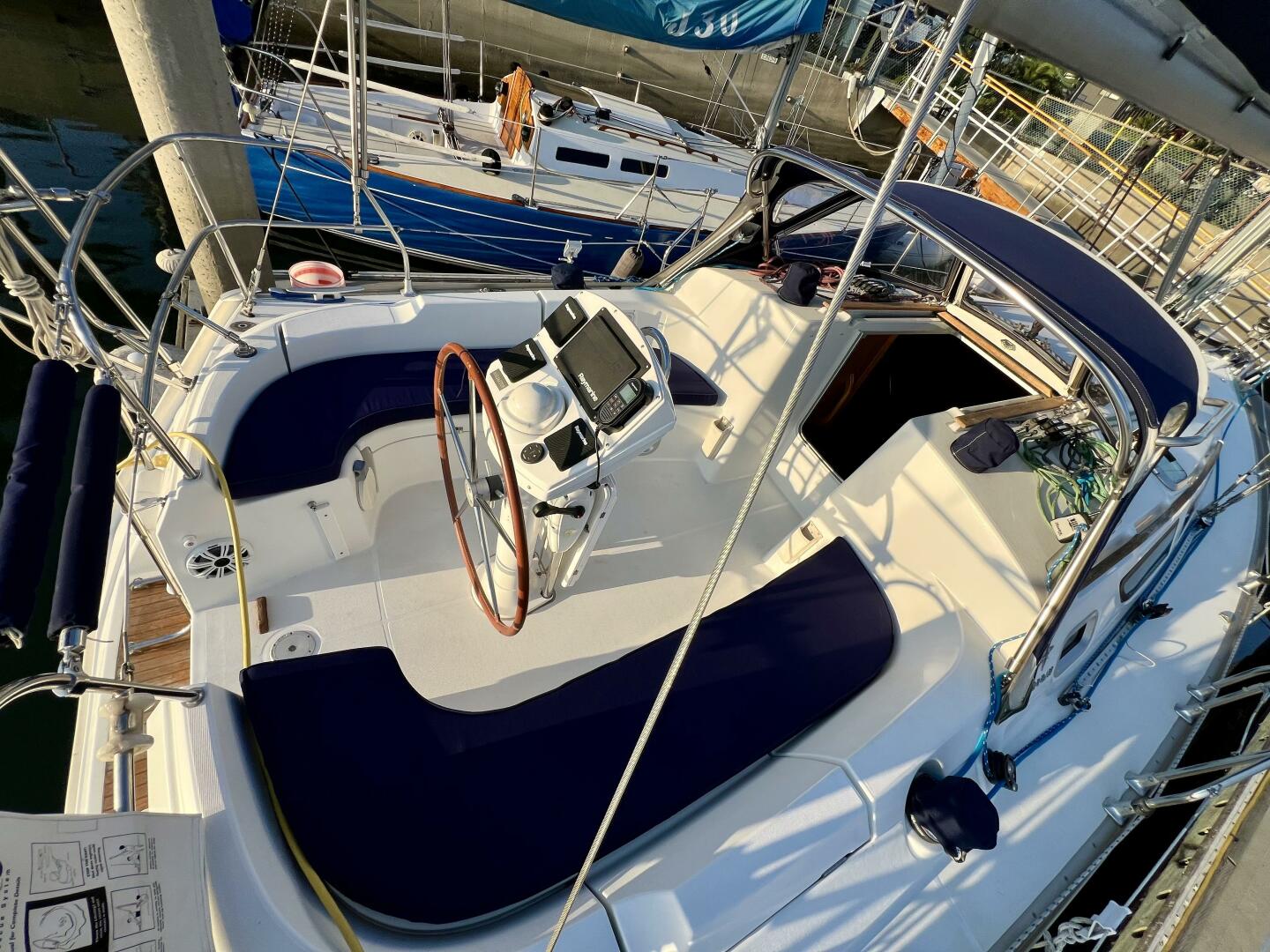 Slide: The Image of Jeanneau Sun Odyssey 35 2005 - 4635181