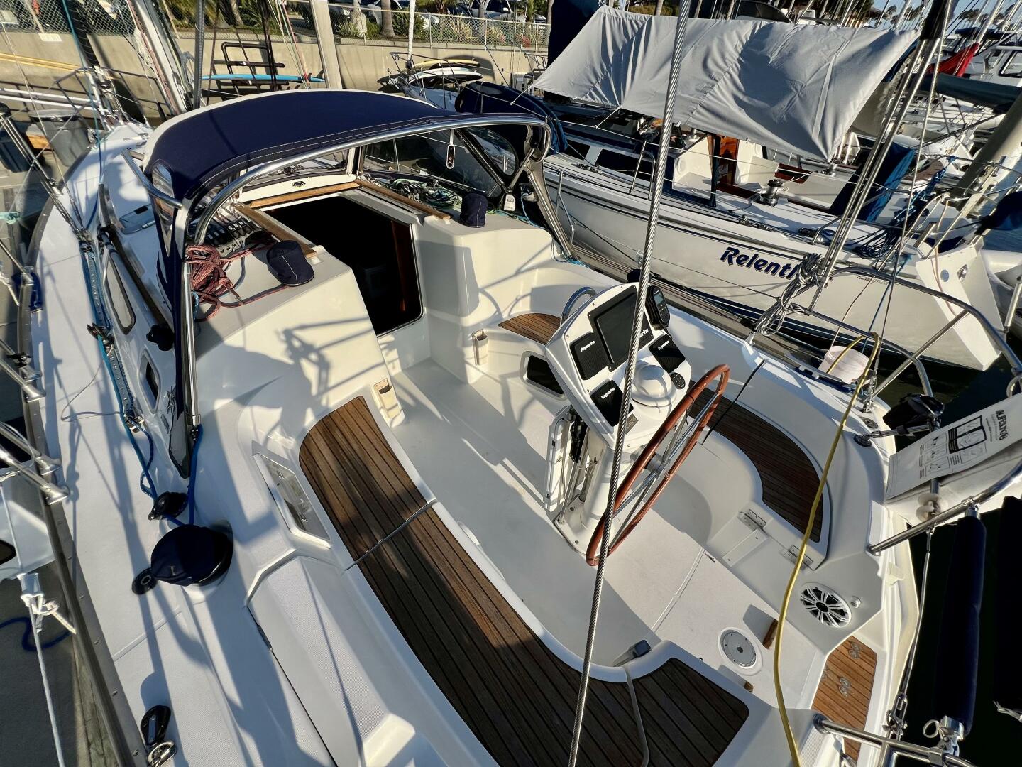Slide: The Image of Jeanneau Sun Odyssey 35 2005 - 4635189