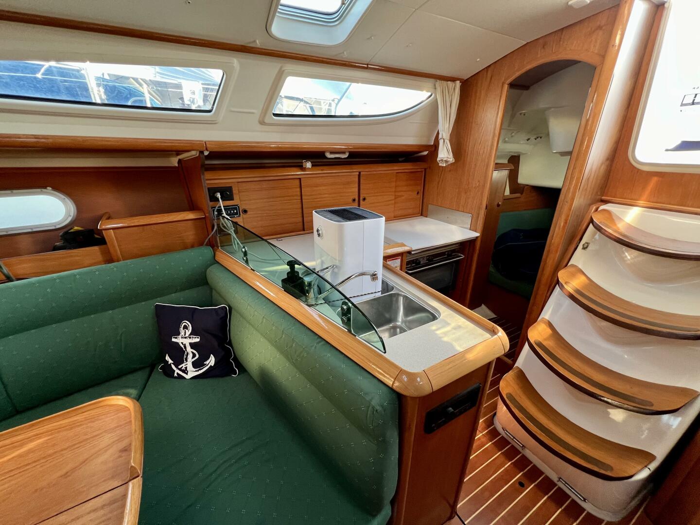 Slide: The Image of Jeanneau Sun Odyssey 35 2005 - 4635210