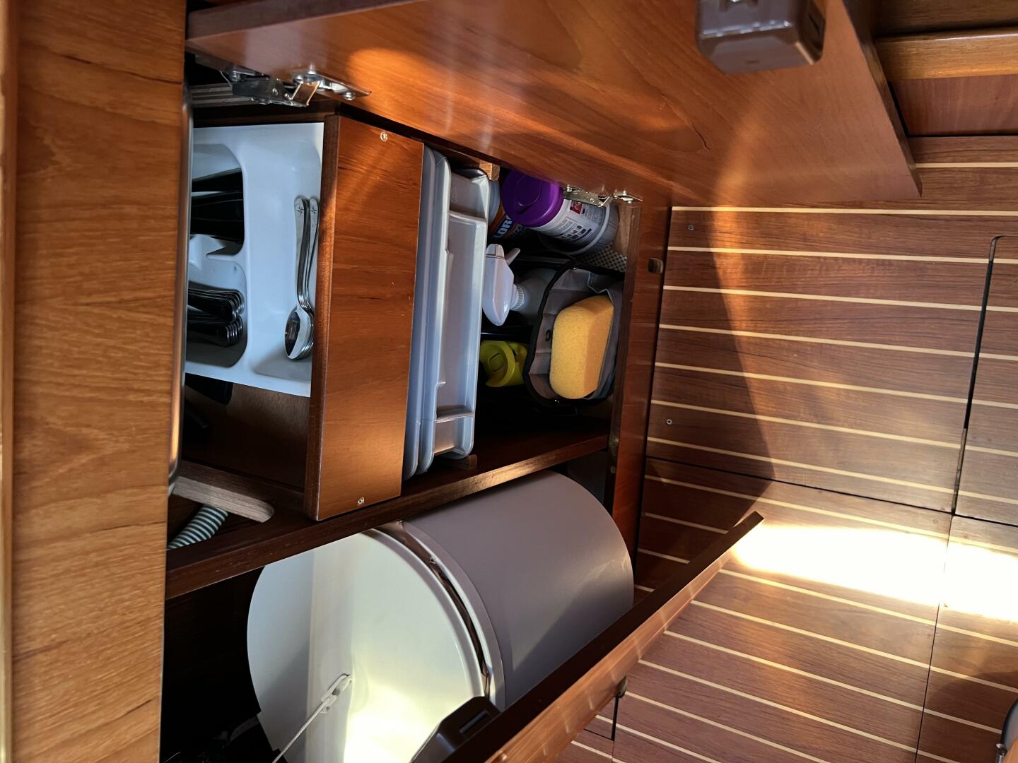 Slide: The Image of Jeanneau Sun Odyssey 35 2005 - 4635222