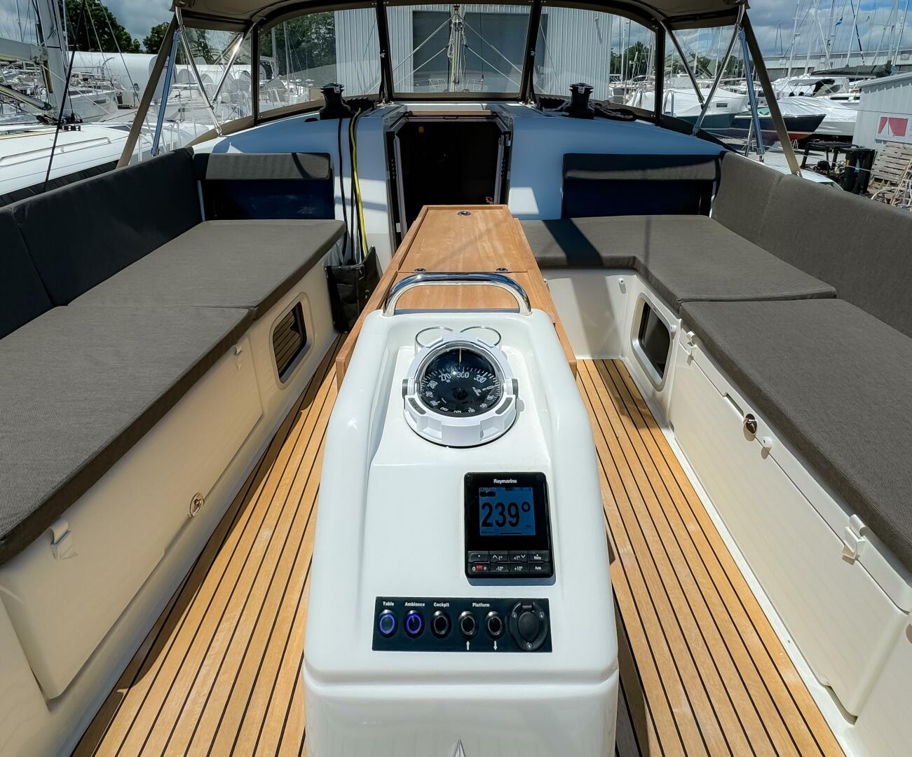 Slide: The Image of Jeanneau Sun Odyssey 490 #206 2023 - 5004061