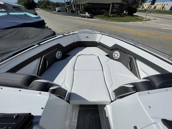 Slide: The Image of 2023 Monterey 278SS boat interior with white and black seating. - 3