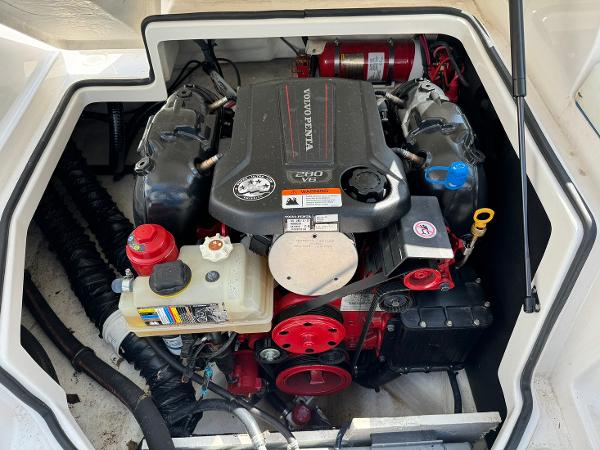 Slide: The Image of 2016 Regal 22 FasDeck ESX boat engine compartment with Volvo Penta V8 engine. - 41