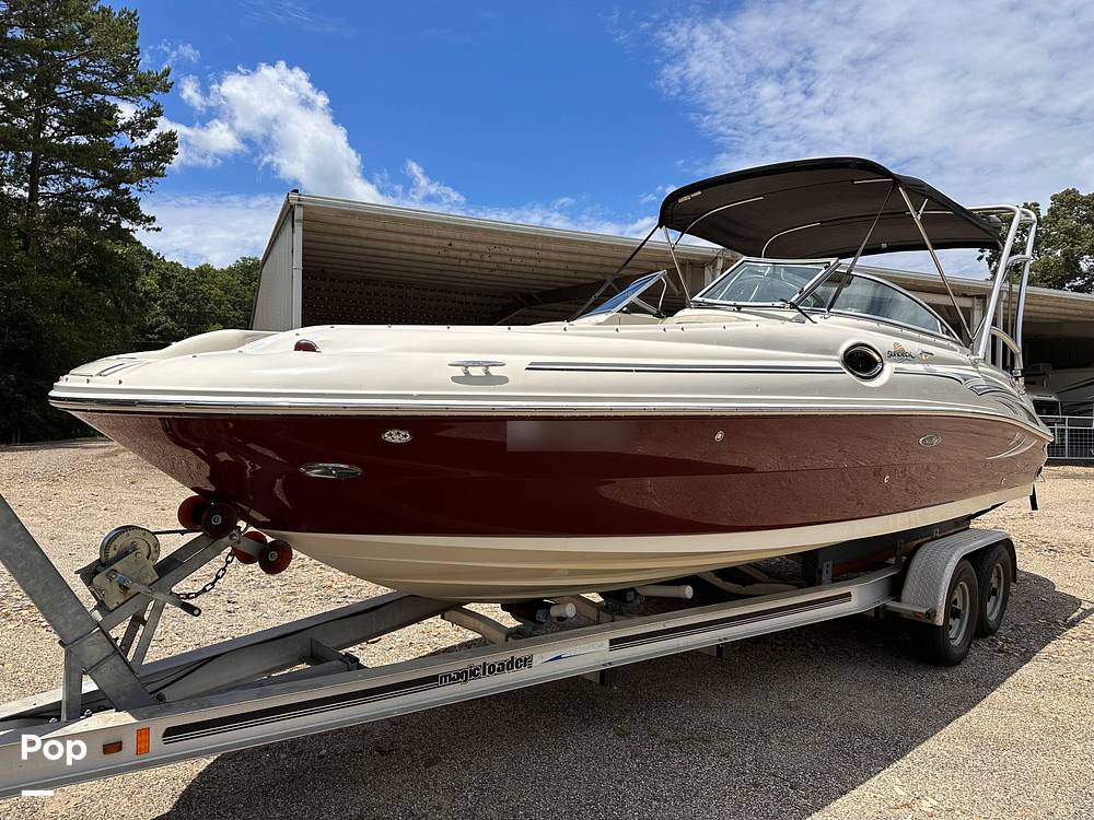Slide: The Image of Sea Ray 240 SunDeck 2006 - 14648835