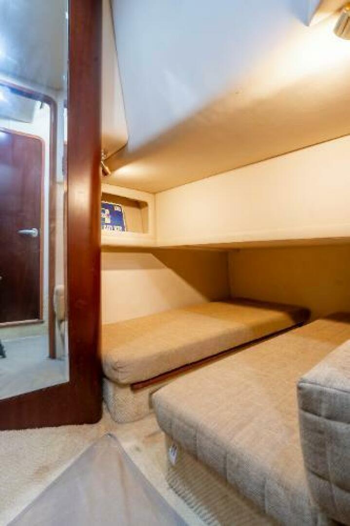 Slide: The Image of Sea Ray 480 Motor yacht 2005 - 5063985