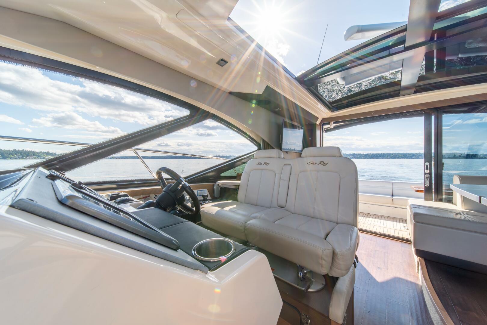 Slide: The Image of Sea Ray 510 Sundancer 2014 - 4413326