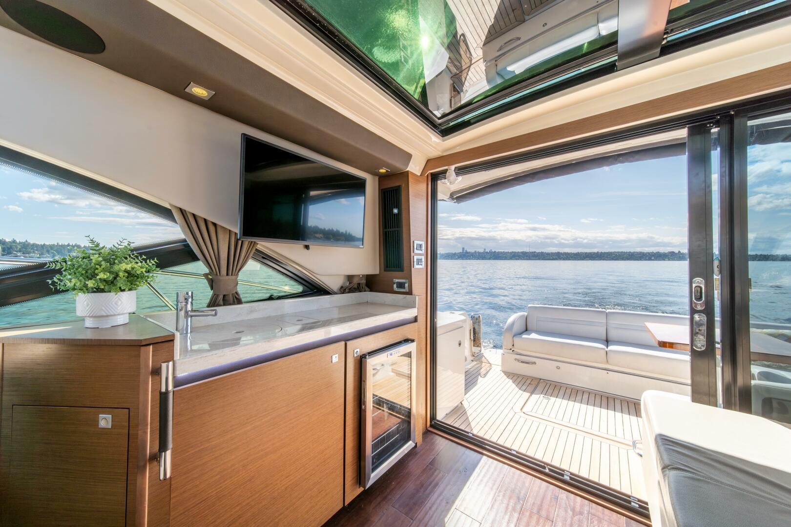 Slide: The Image of Sea Ray 510 Sundancer 2014 - 4413327