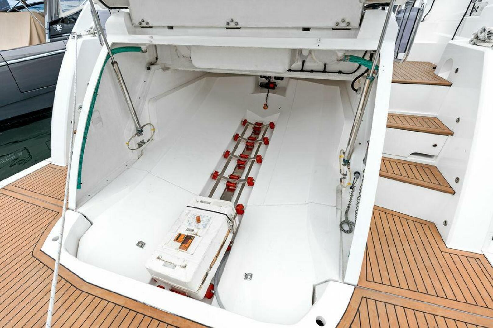 Slide: The Image of Sunseeker Predator 55 EVO 2022 - 10