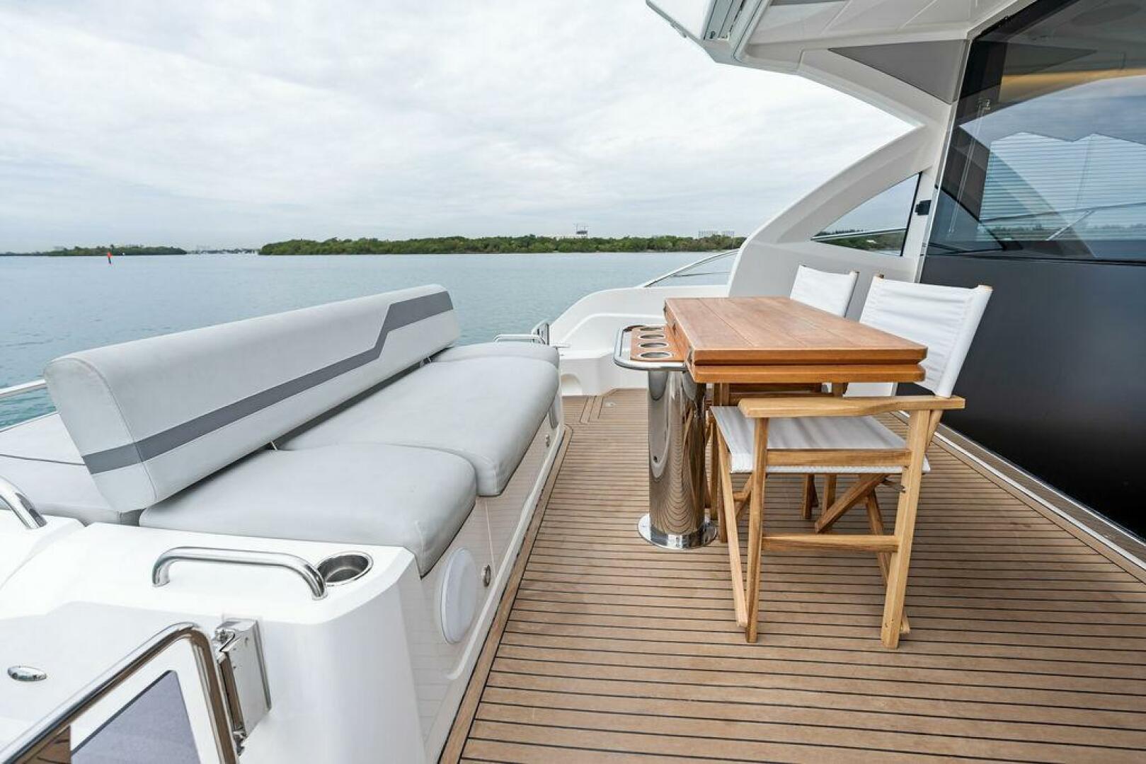 Slide: The Image of Sunseeker Predator 55 EVO 2022 - 14