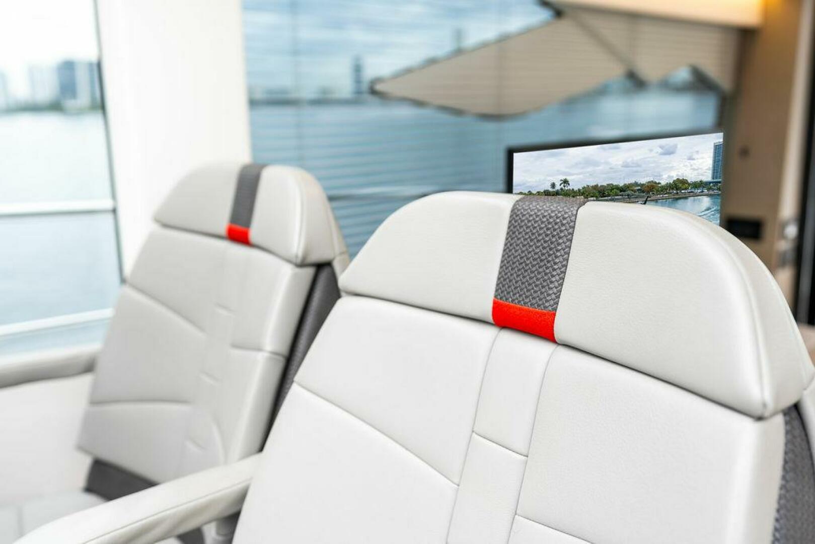 Slide: The Image of Sunseeker Predator 55 EVO 2022 - 25