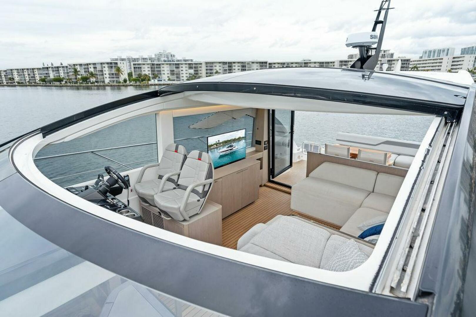 Slide: The Image of Sunseeker Predator 55 EVO 2022 - 28