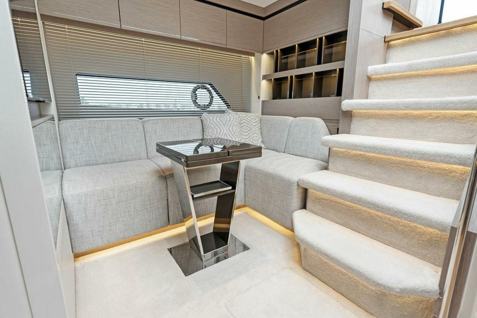 Slide: The Image of Sunseeker Predator 55 EVO 2022 - 32
