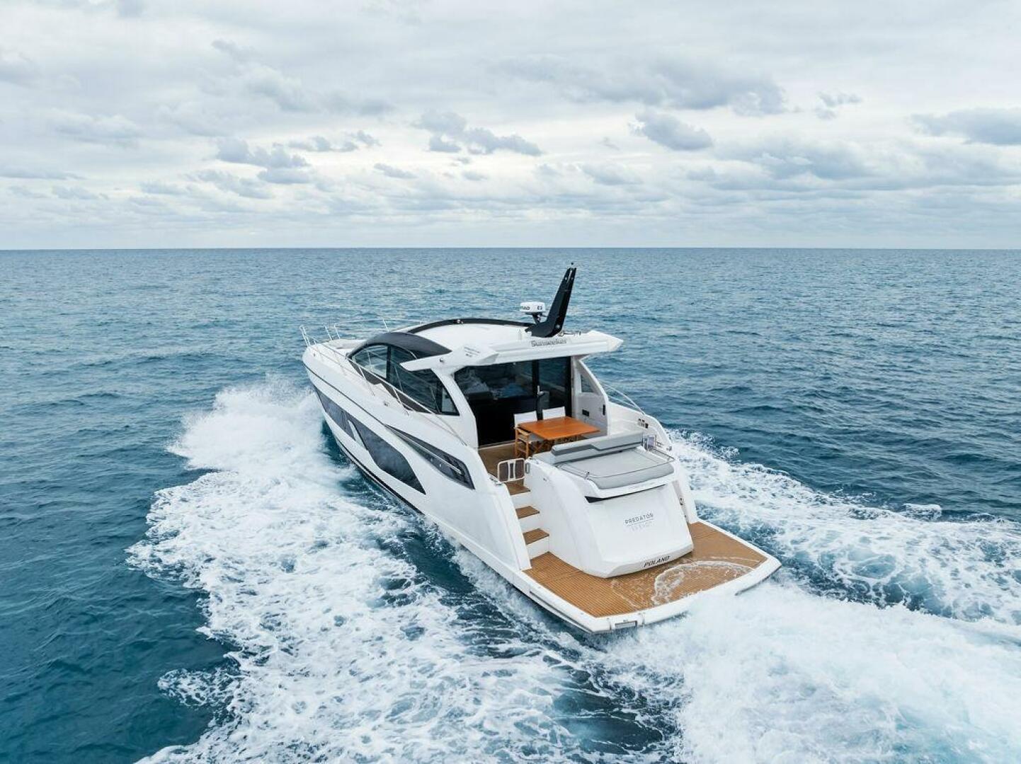 Slide: The Image of Sunseeker Predator 55 EVO 2022 - 9