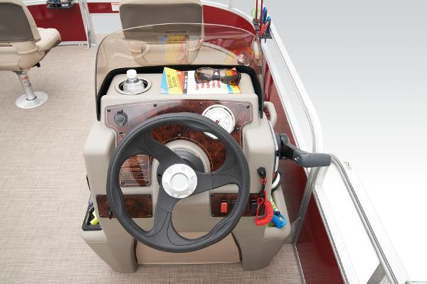 Slide: The Image of Manufacturer Provided Image: Sun Tracker Bass Buggy 16 XL Select - 39