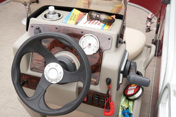 Slide: The Image of Manufacturer Provided Image: Sun Tracker Bass Buggy 16 XL Select - 40