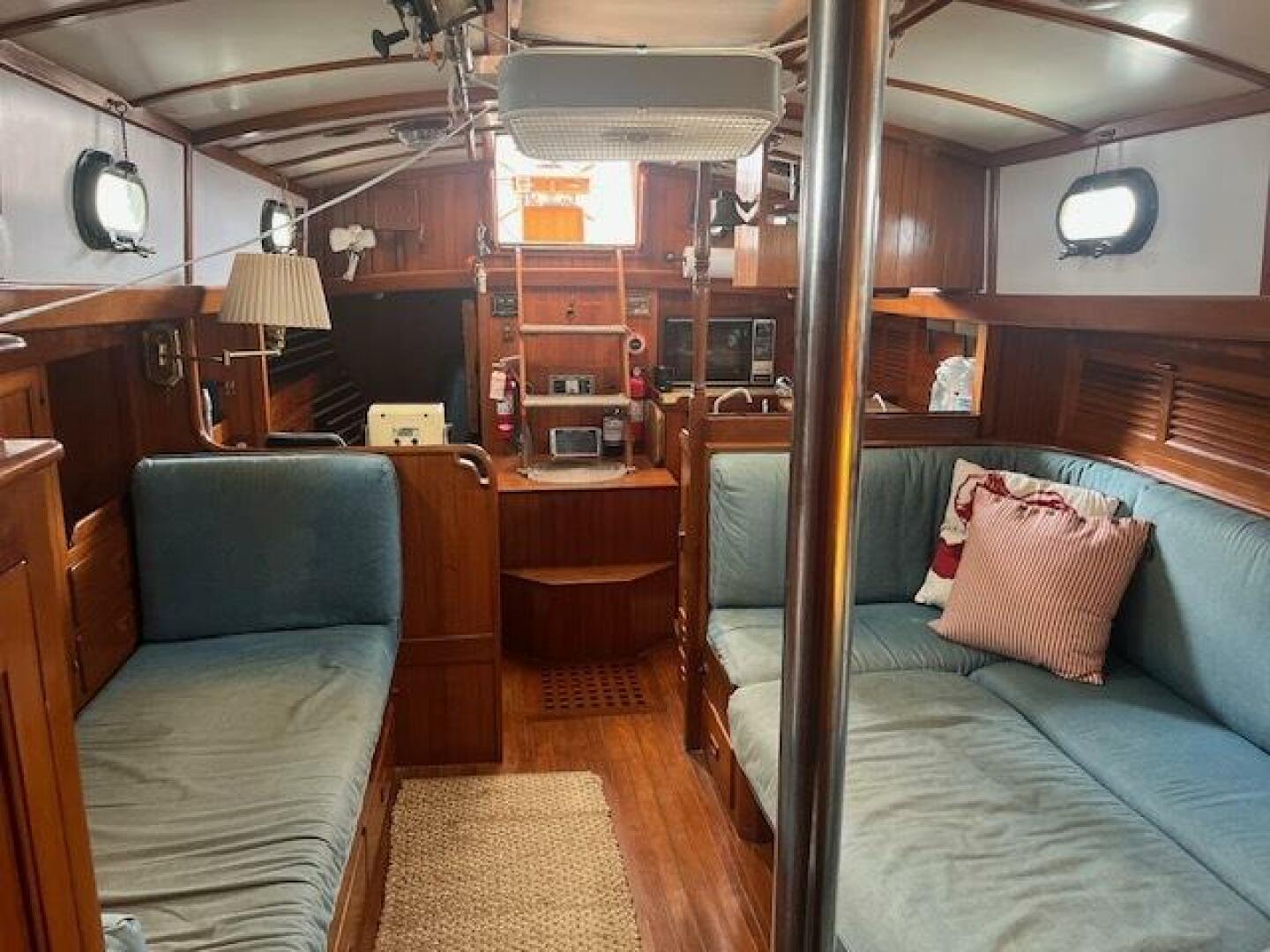 Slide: The Image of Tayana 37' Cutter 1978 - 3899850