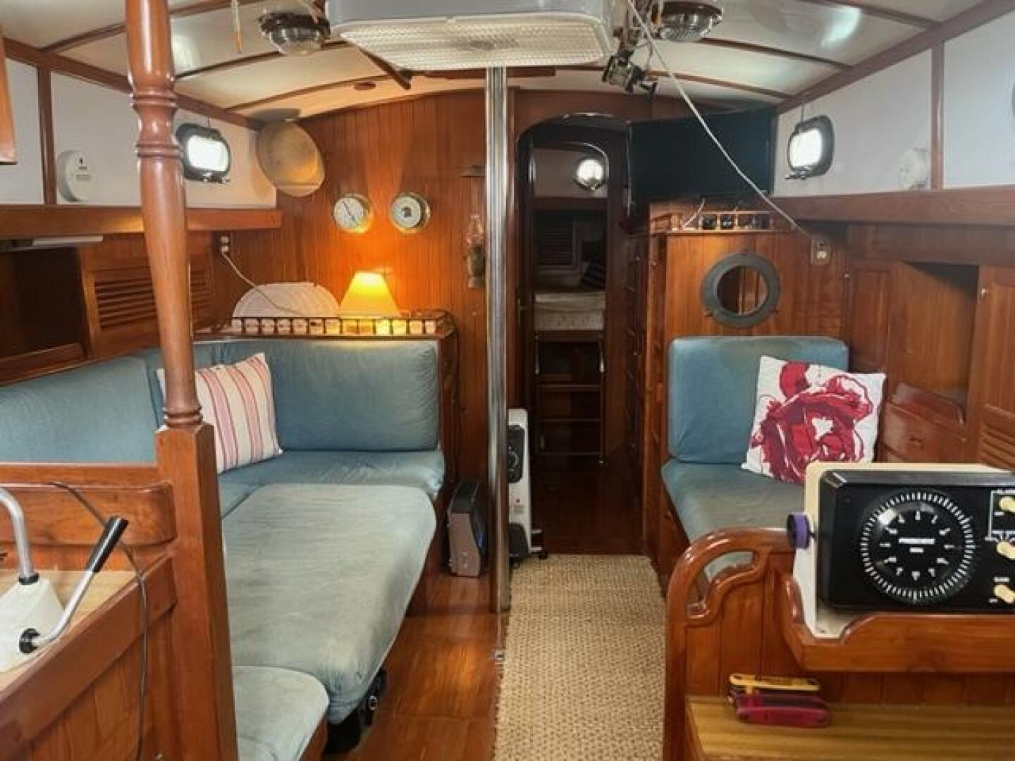 Slide: The Image of Tayana 37' Cutter 1978 - 3899862