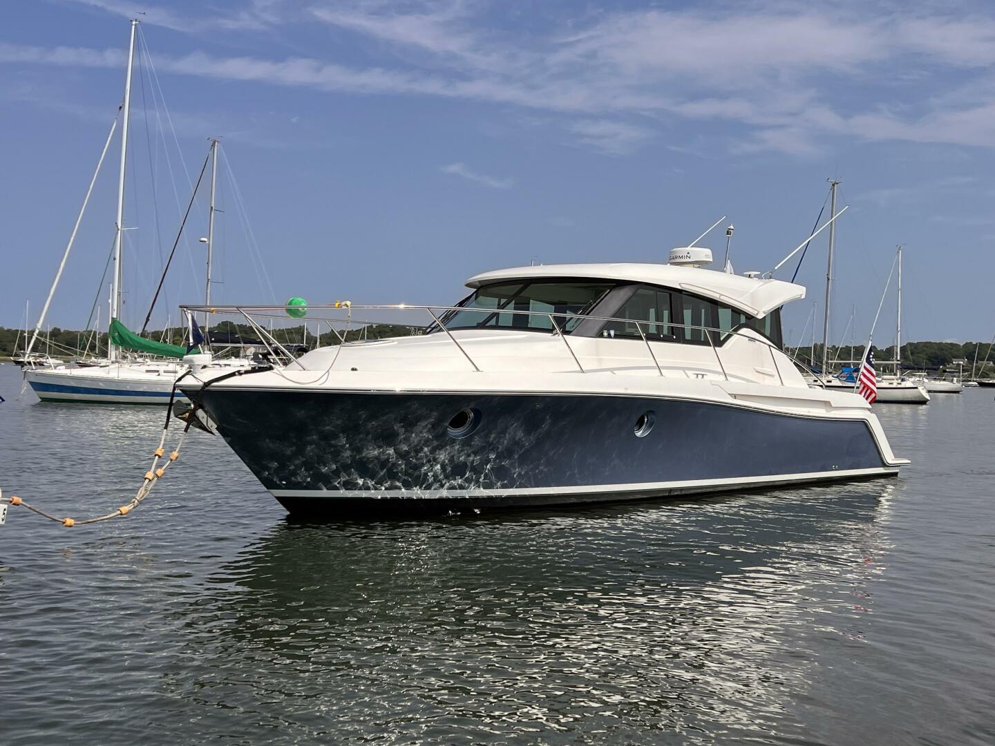 Slide: The Image of Tiara Yachts 39 Coupe 2017 - 4559062