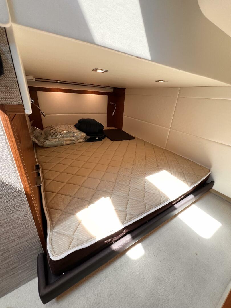Slide: The Image of Tiara Yachts 39 Coupe 2017 - 4559138