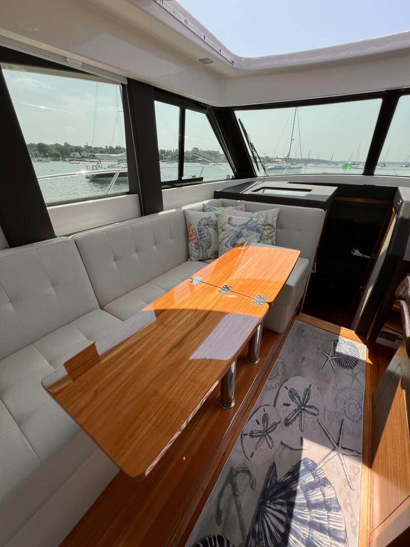 Slide: The Image of Tiara Yachts 39 Coupe 2017 - 4559151
