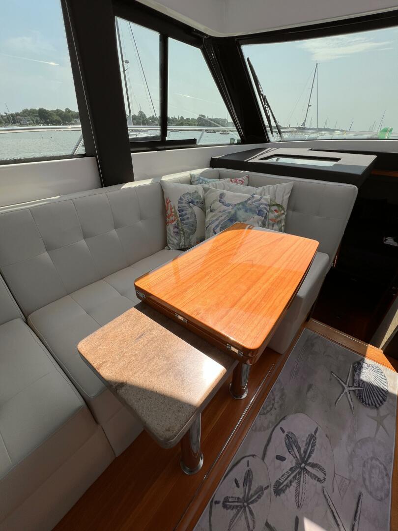 Slide: The Image of Tiara Yachts 39 Coupe 2017 - 4559154